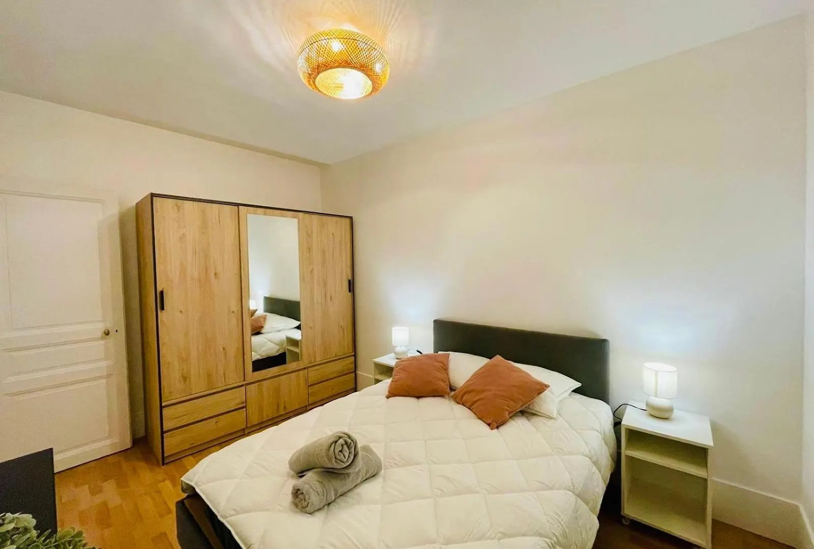 Appartement Maridor Porte De Versailles Paris contacts